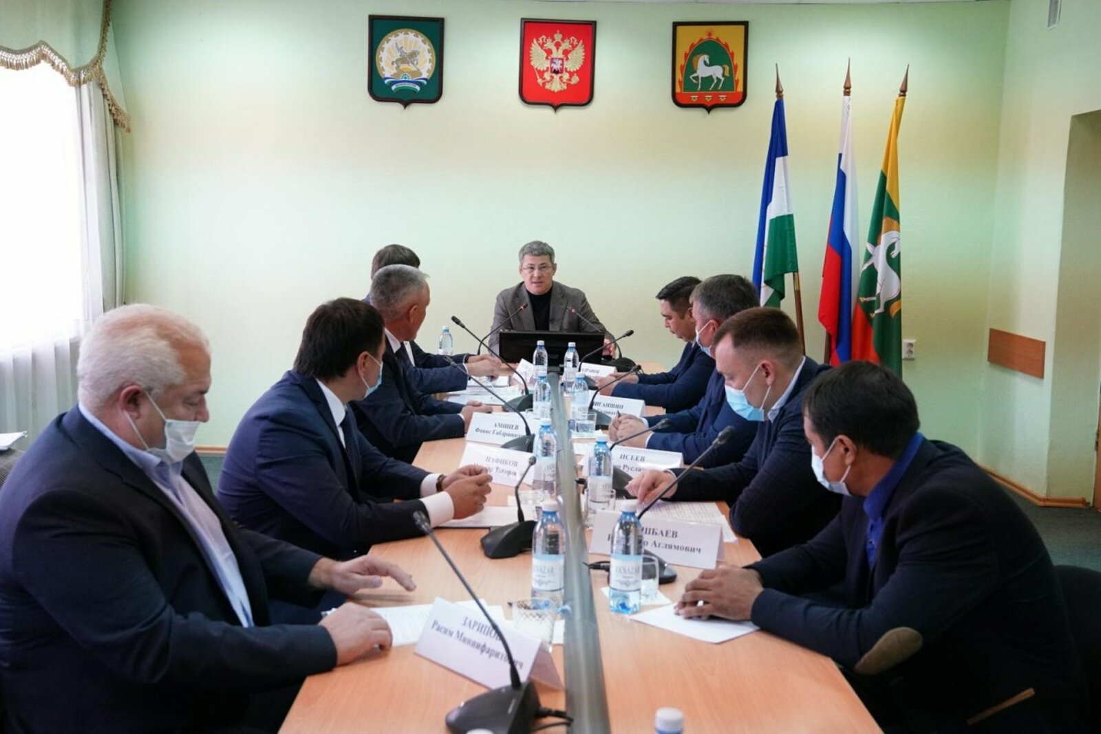 Олег Яровиков