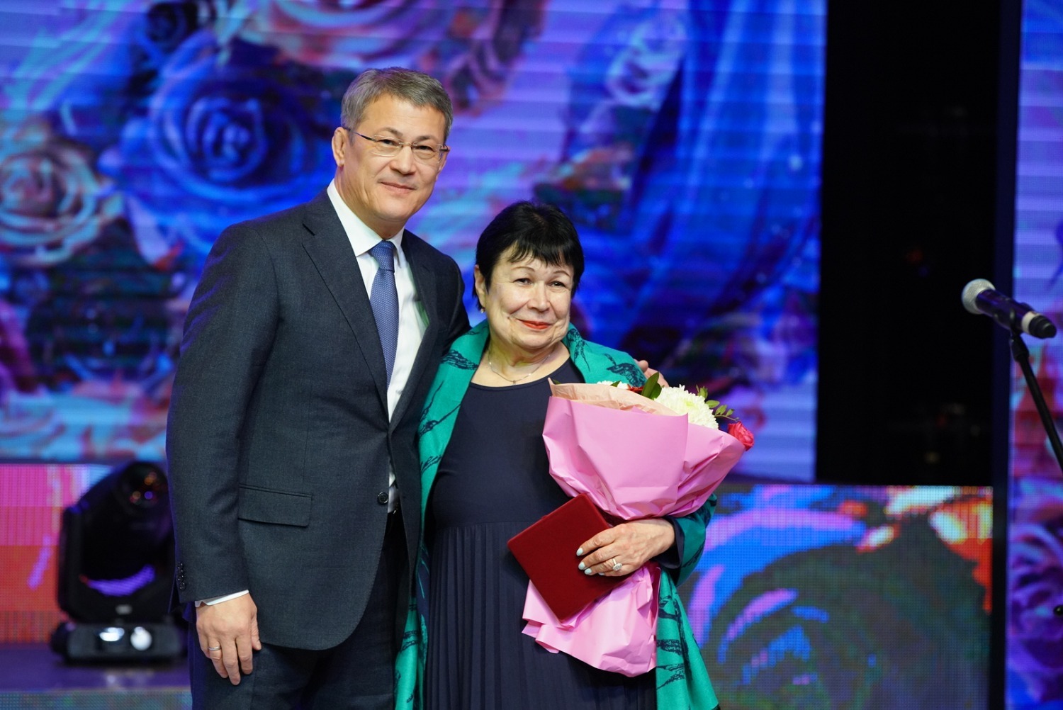 Олег Яровиков