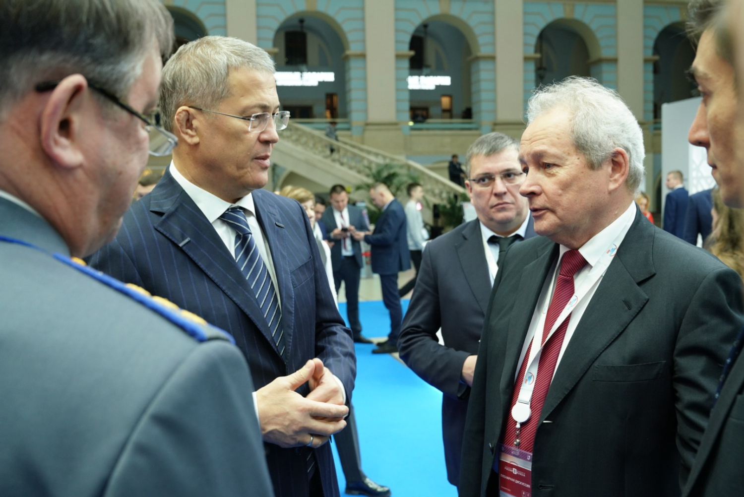 Олег Яровиков