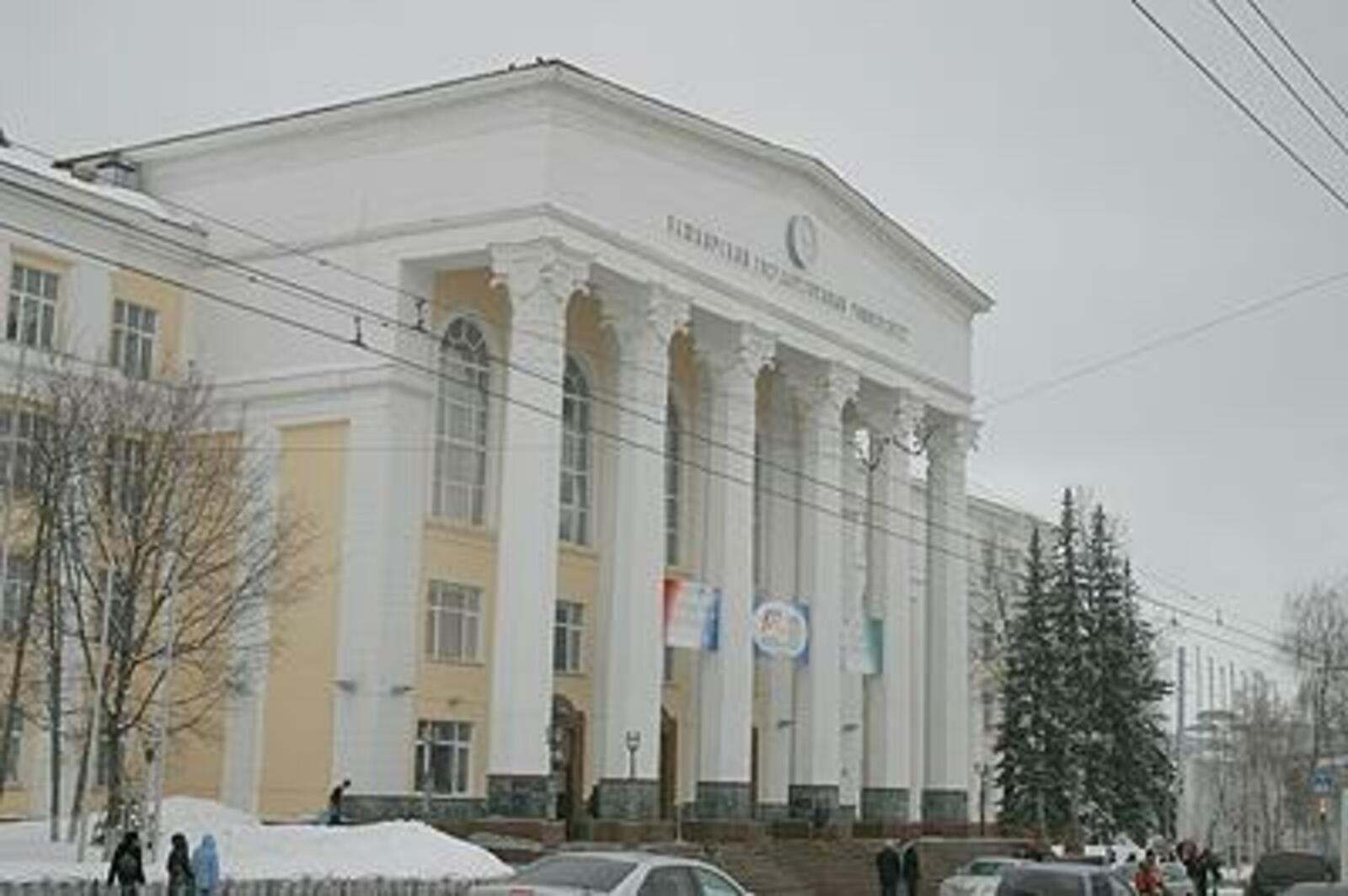 Олег Яровиков