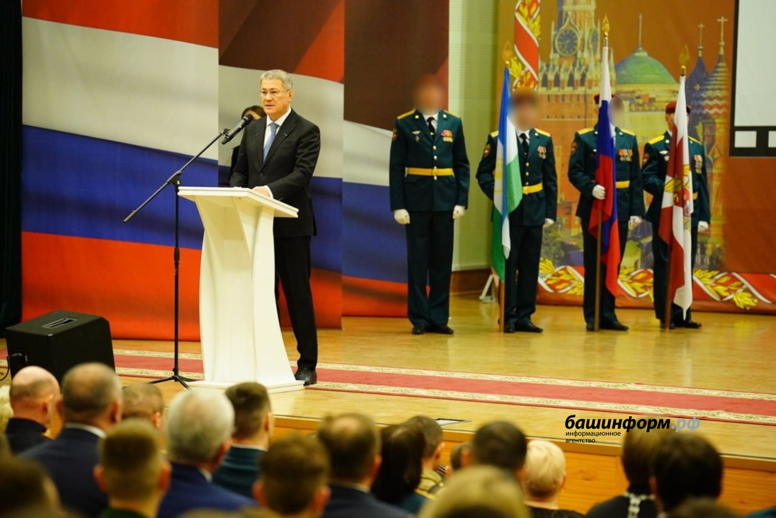 Олег Яровиков
