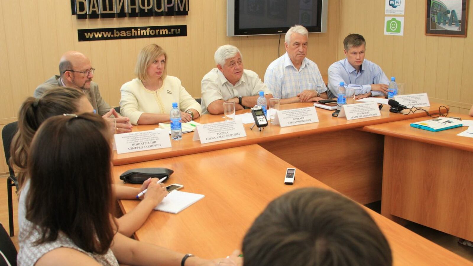 Олег Яровиков