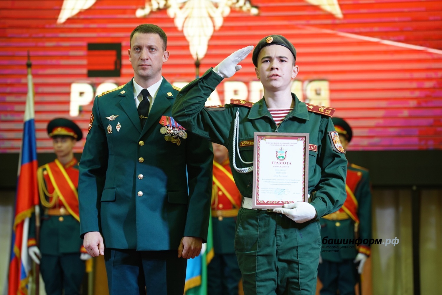 Олег Яровиков