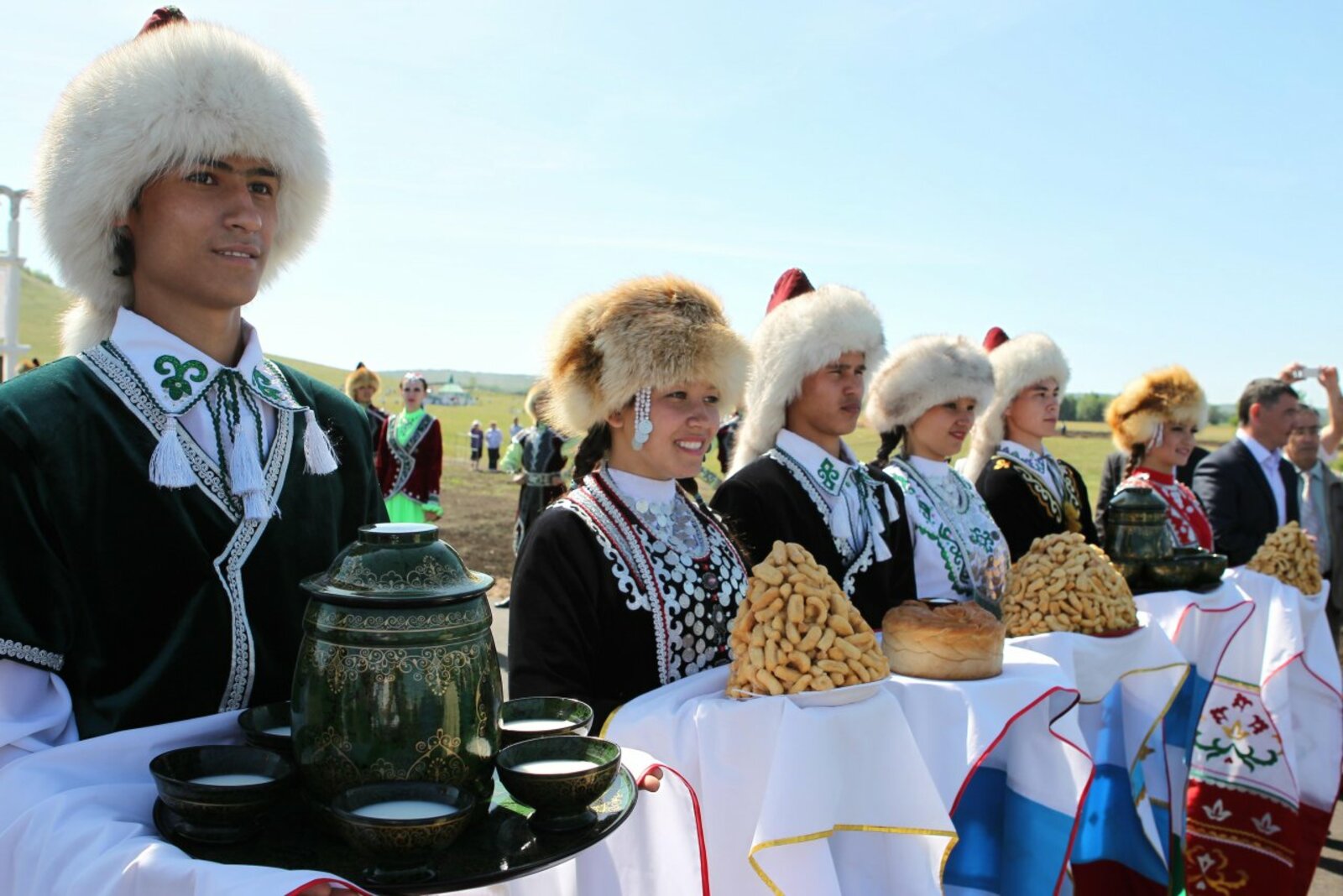 Олег Яровиков