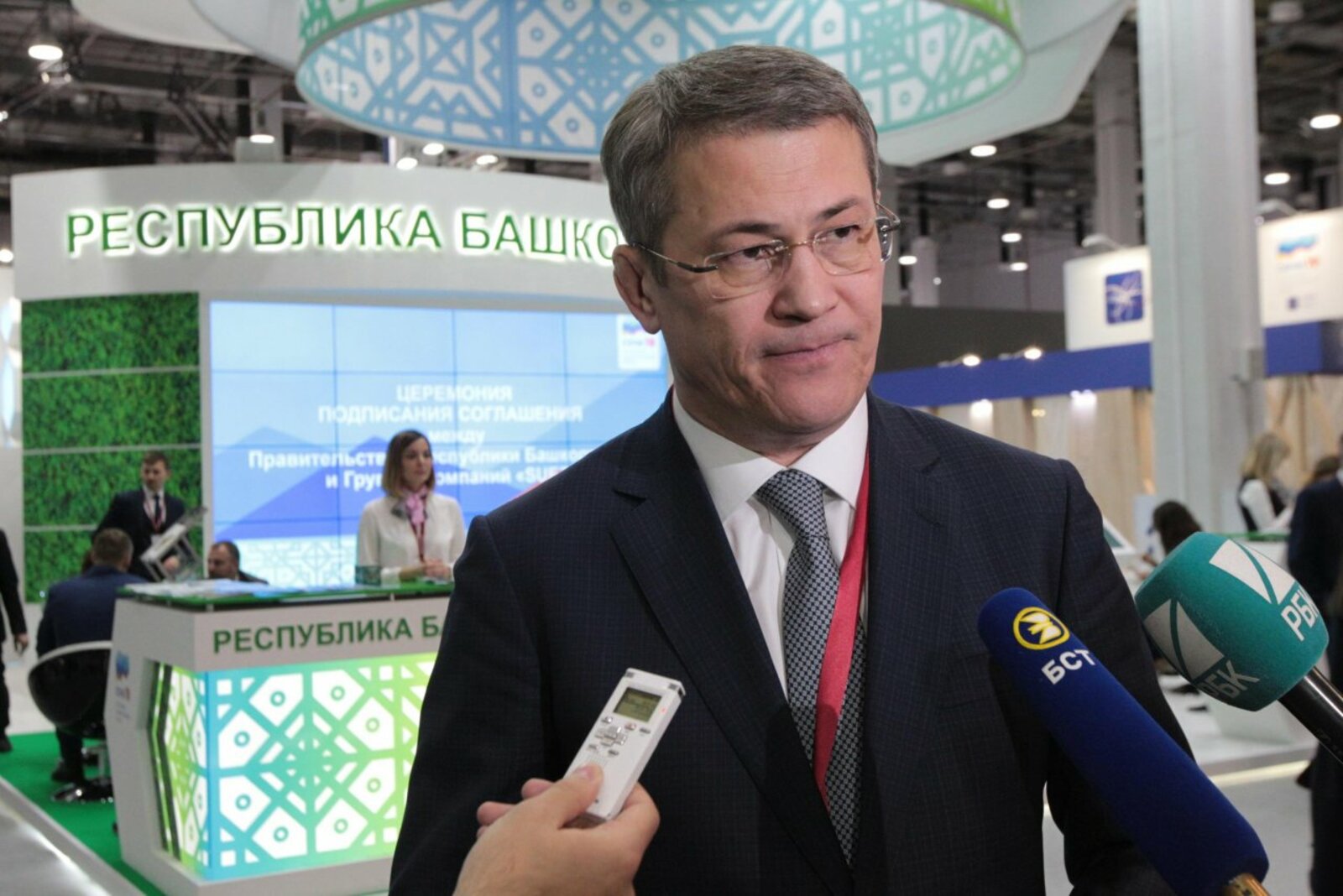 Олег Яровиков