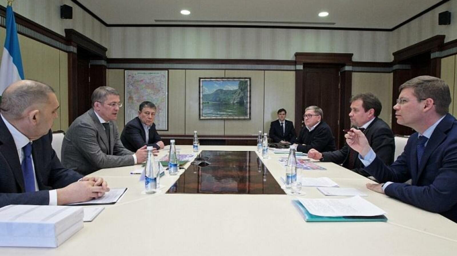 Олег Яровиков