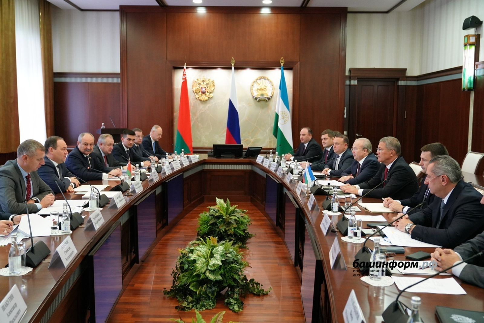 Олег Яровиков