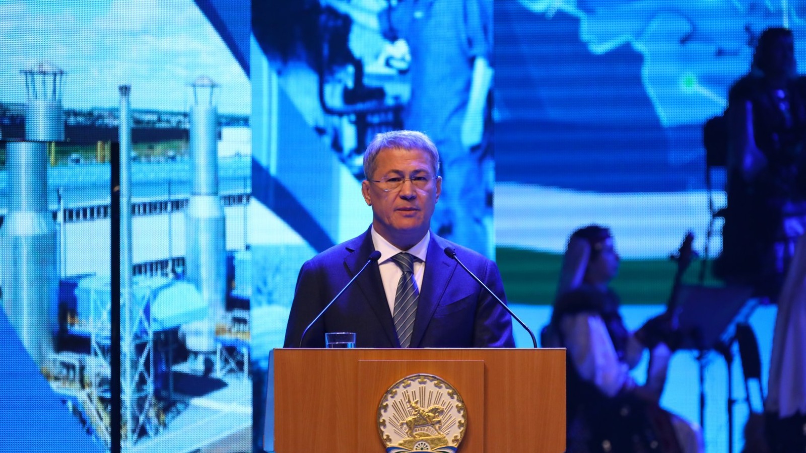 Валерий Шахов