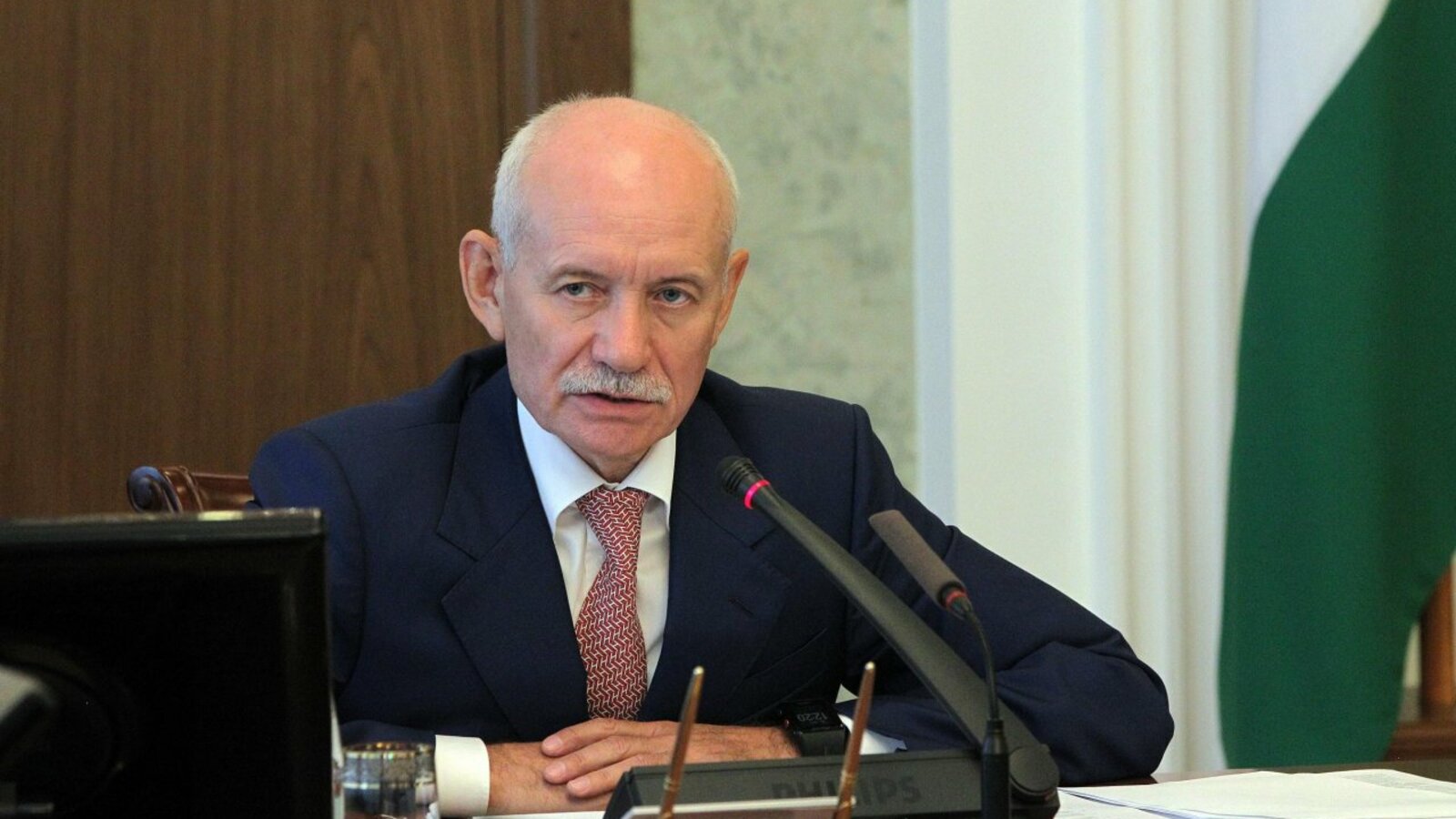 Олег Яровиков