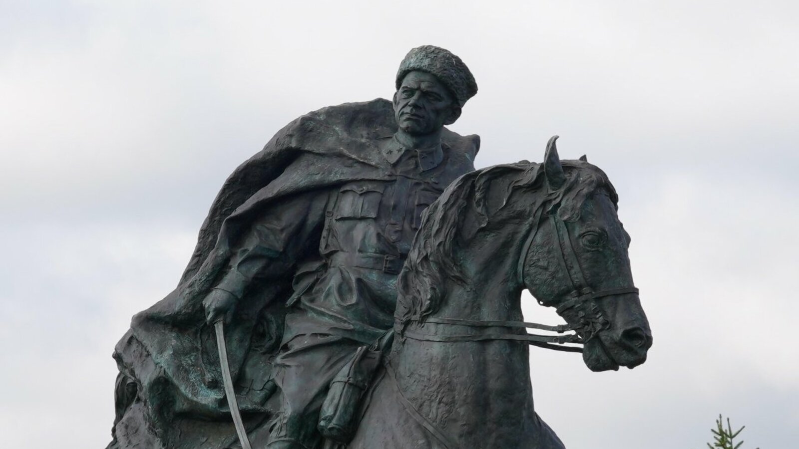 Олег Яровиков