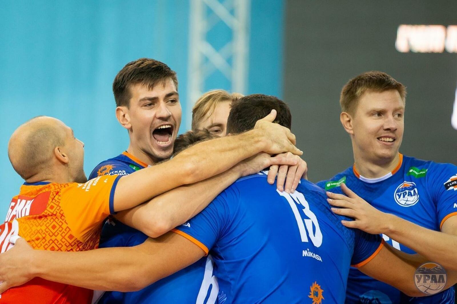 «Урал» волейбол клубы