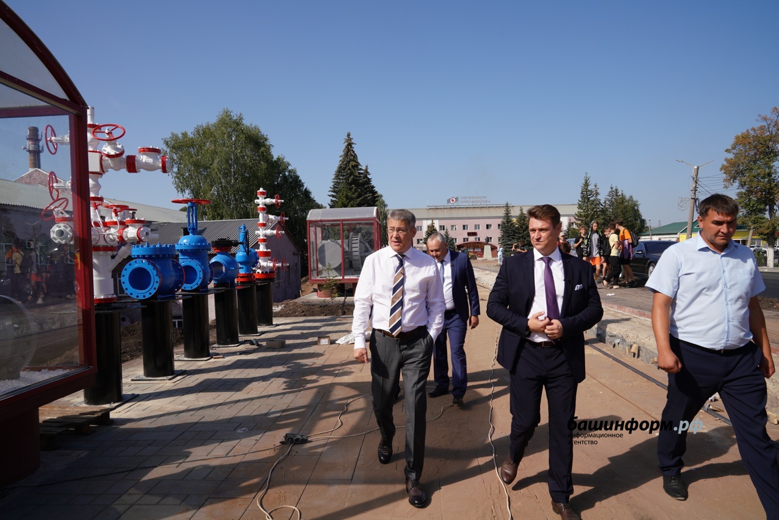 Олег Яровиков