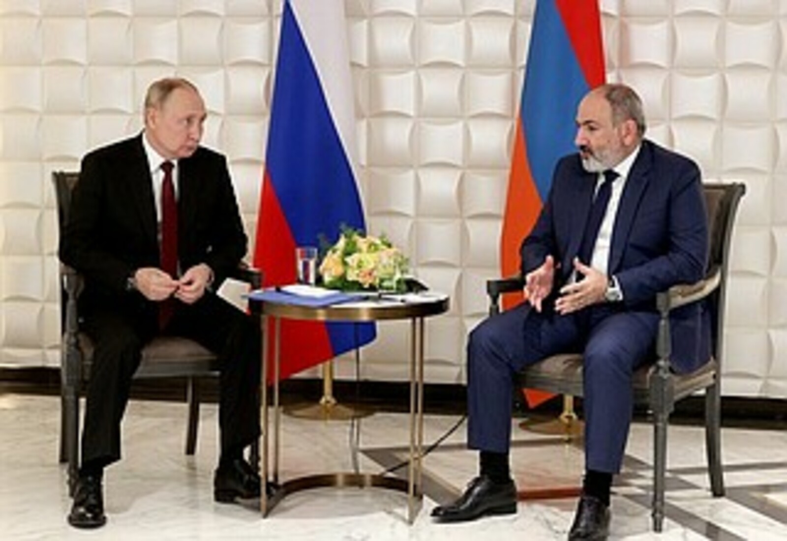 Әрмәнстан Премьер- министры Николо Пашинян менән эшлекле әңгәмә