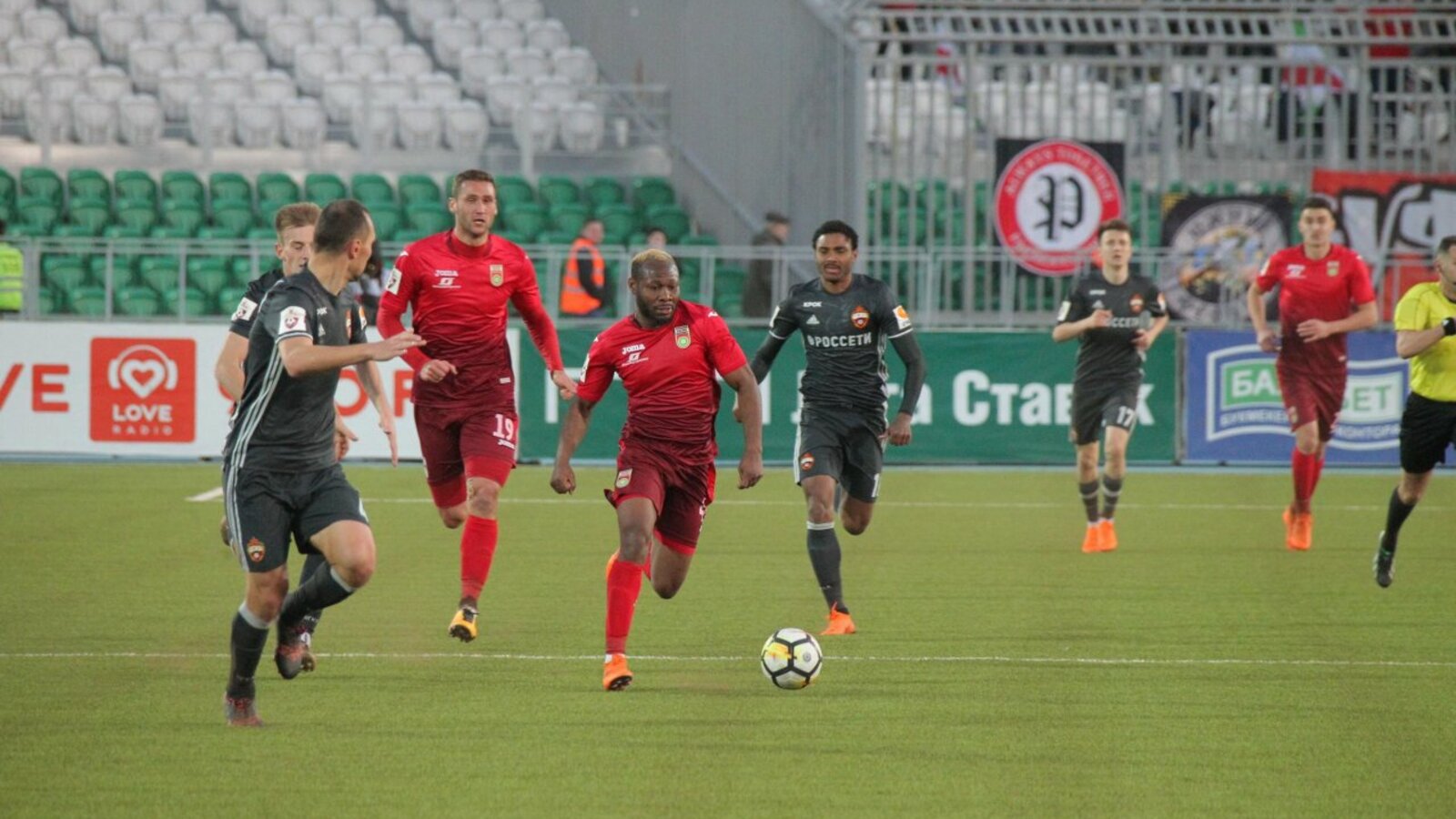 Олег Яровиков