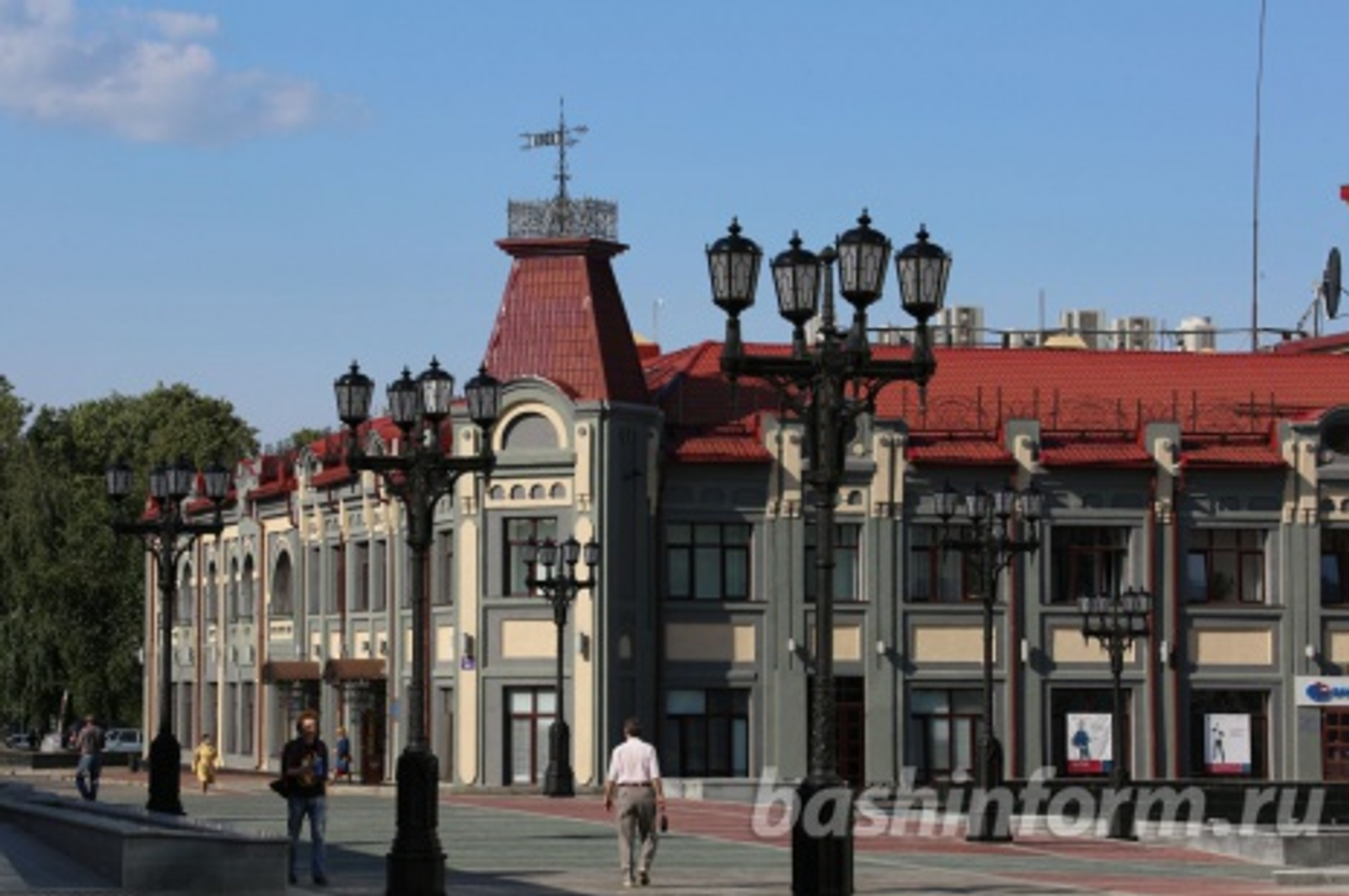 Андрей Старостин