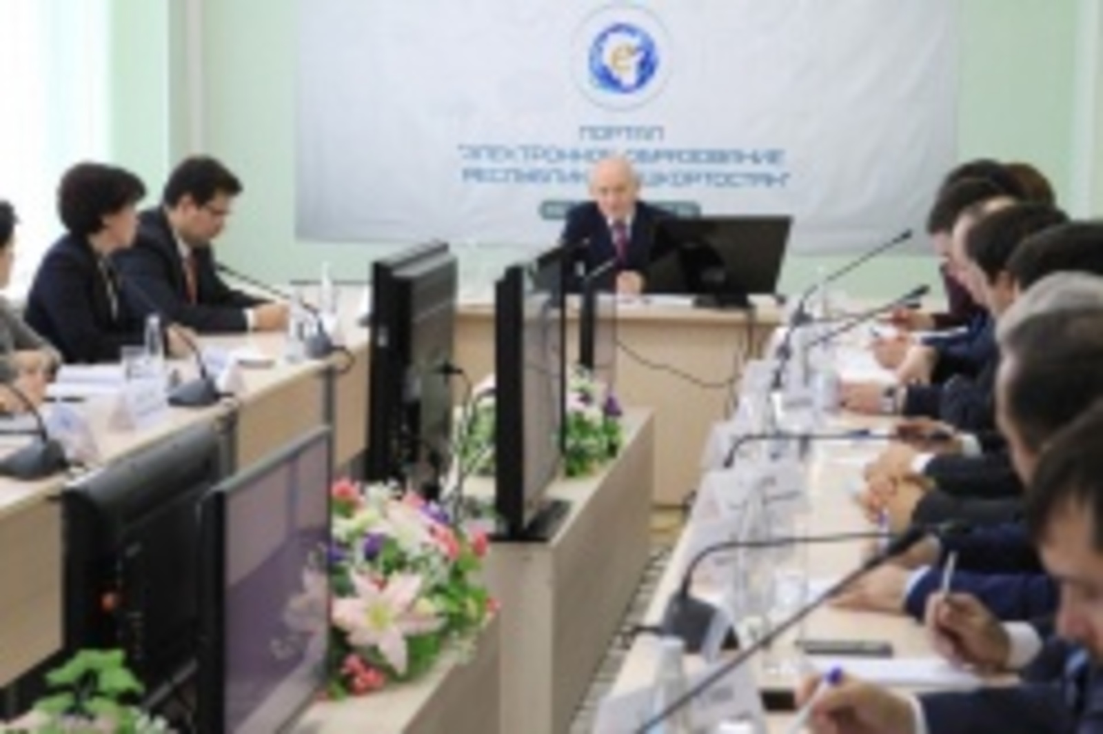Олег Яровиков