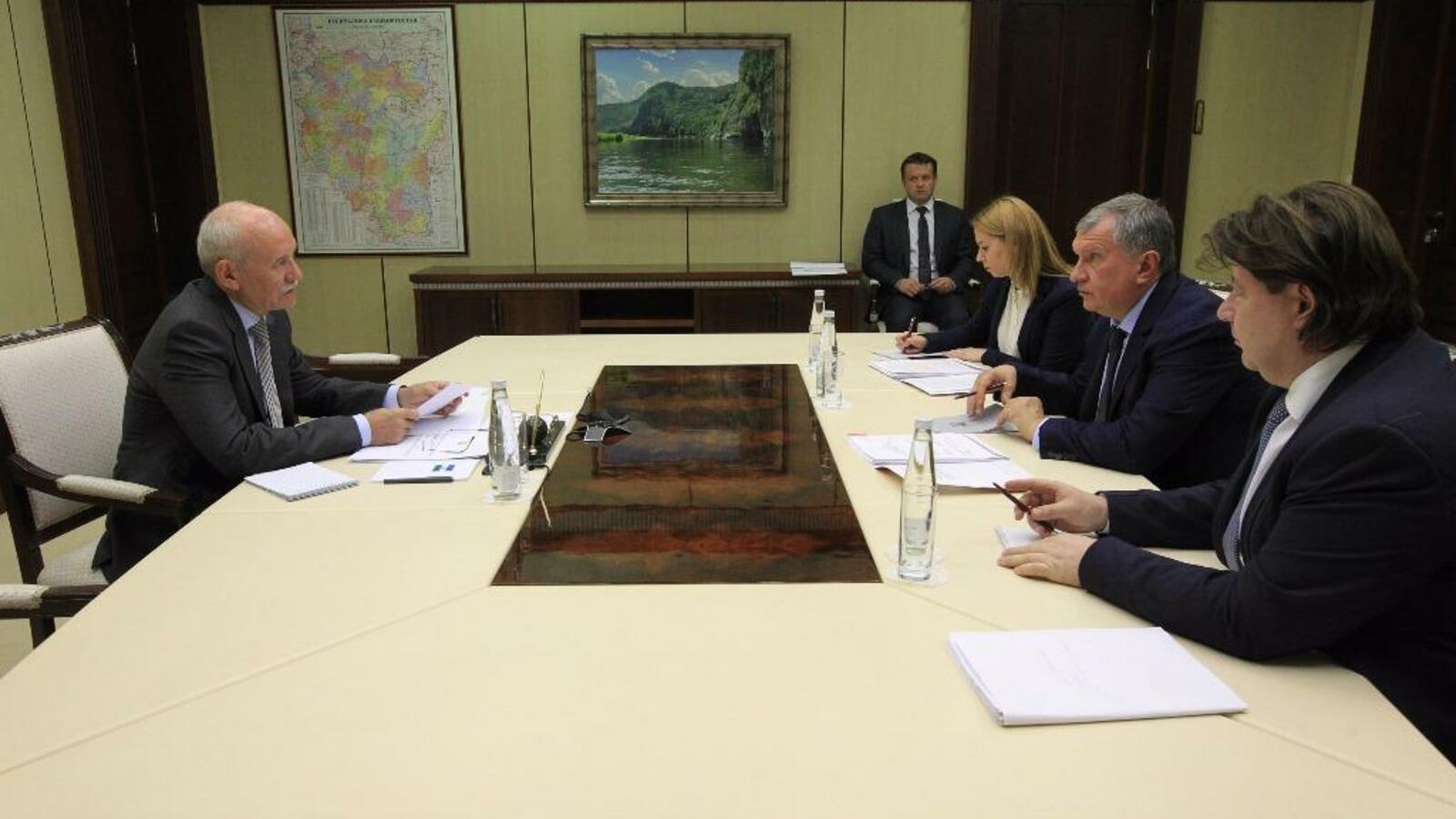 Олег Яровиков