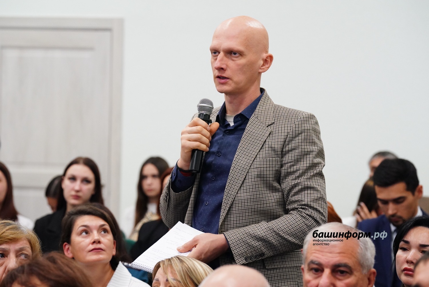 Олег Яровиков