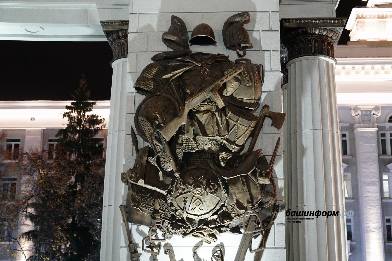 Олег Яровиков