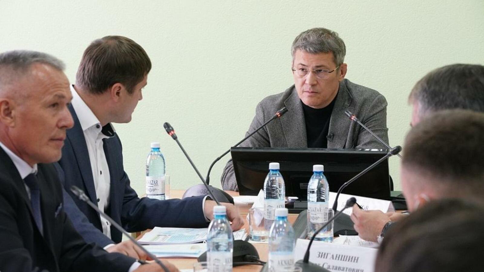 Олег Яровиков