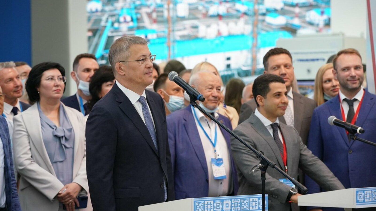 Олег Яровиков