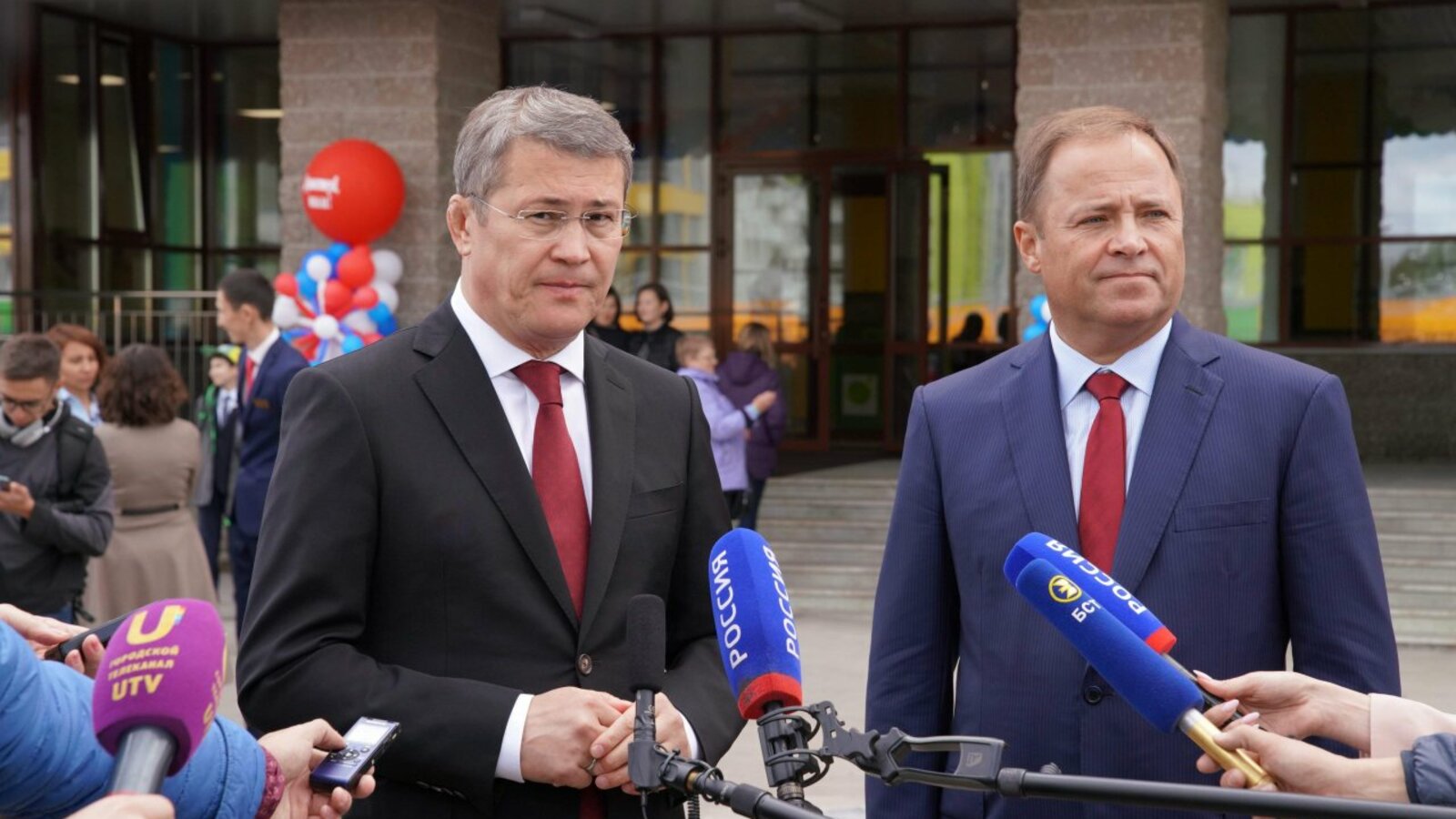 Олег Яровиков