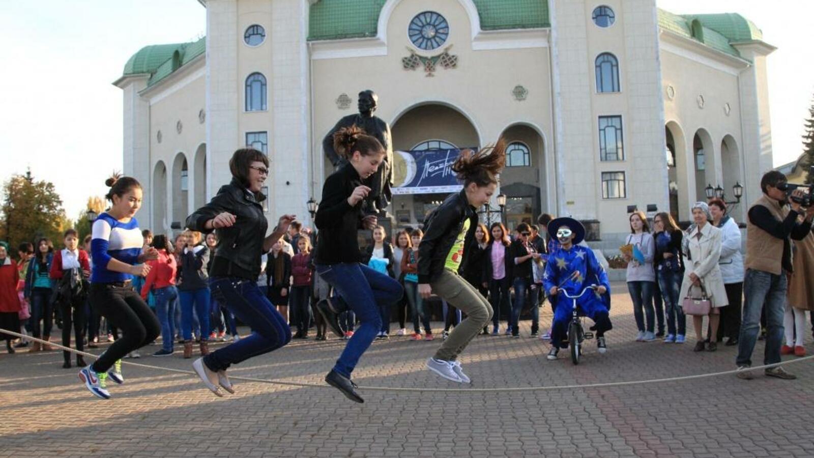 Олег Яровиков