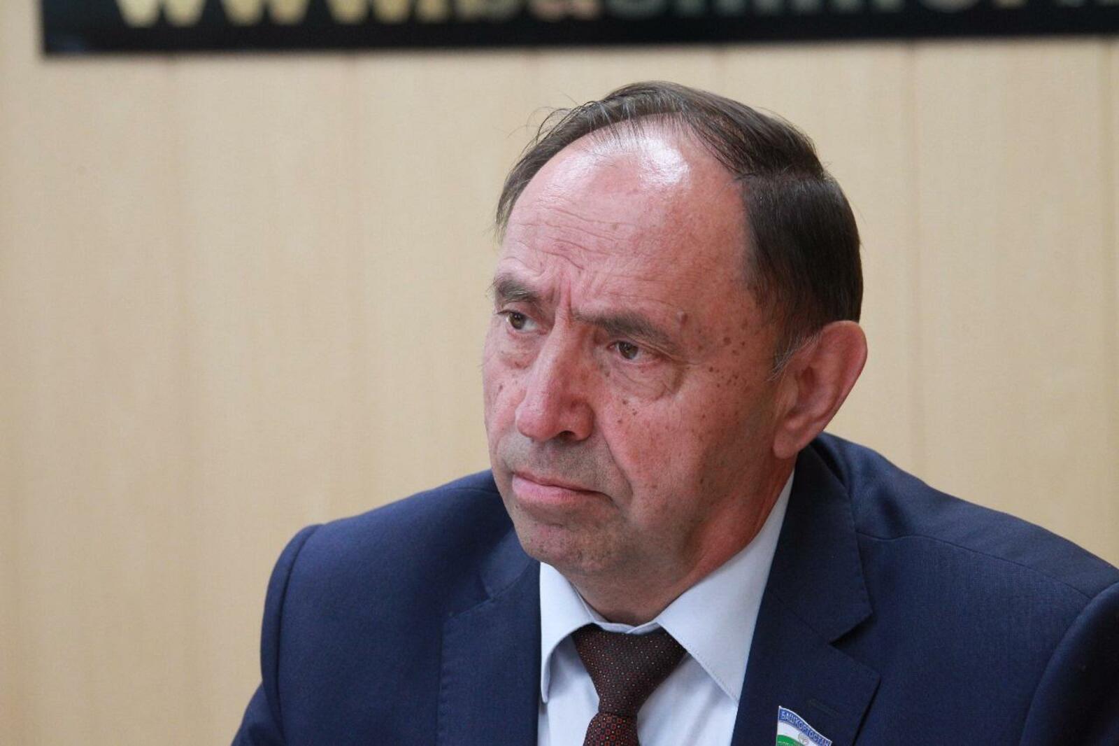 Олег Яровиков