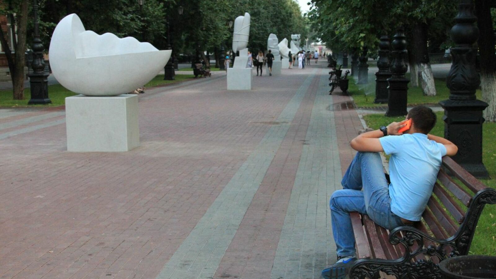 Олег Яровиков