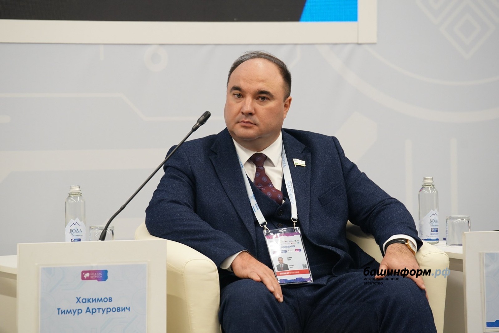 Олег  Яровиков