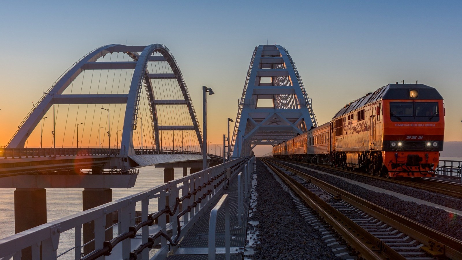 Крымский мост восстанавливается после теракта