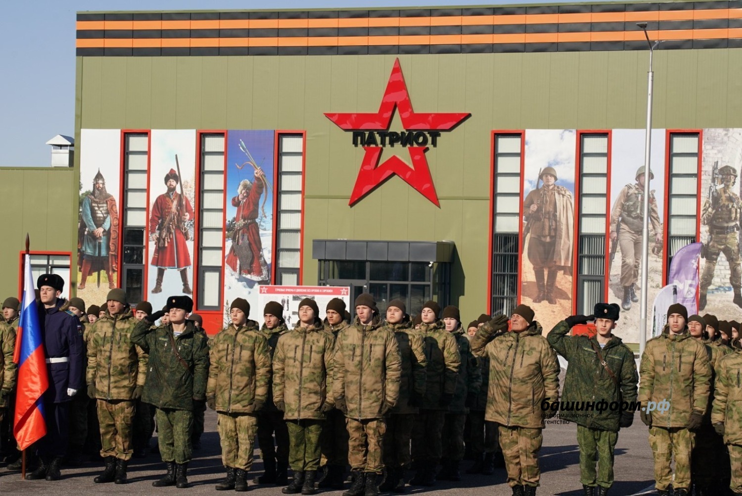 Олег Яровиков