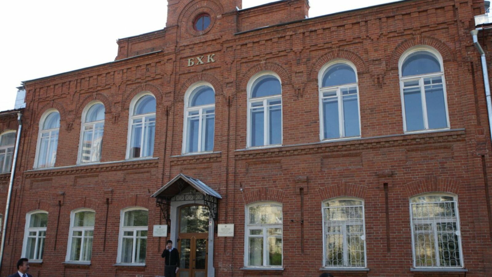 Олег Яровиков