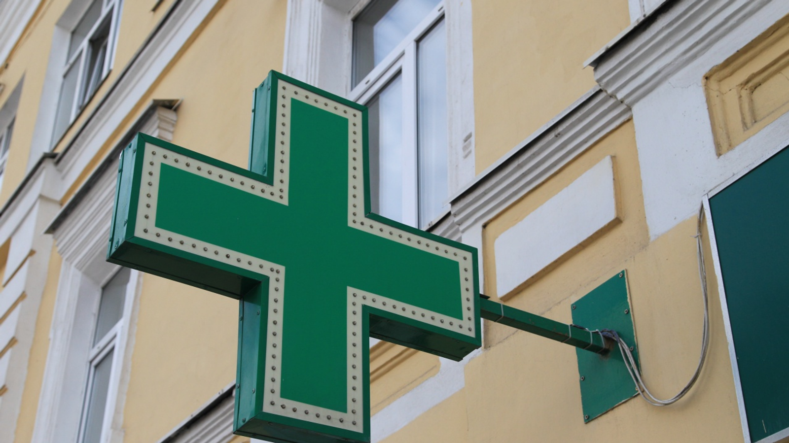 Олег Яровиков