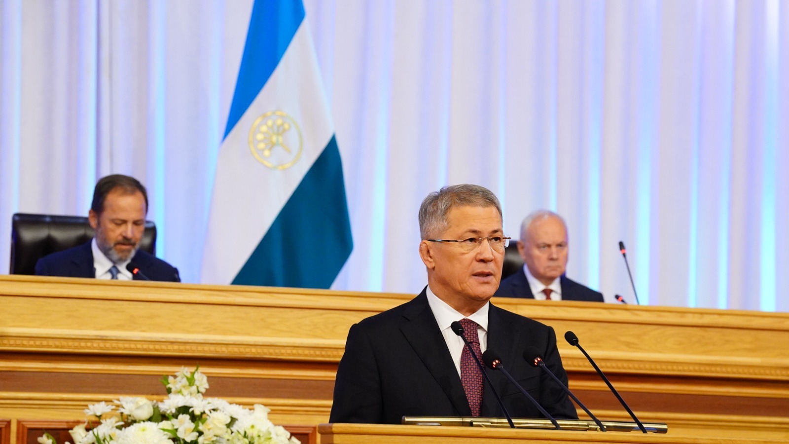 Олег Яровиков