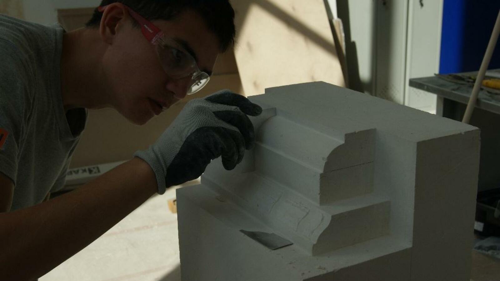 Марина Попова