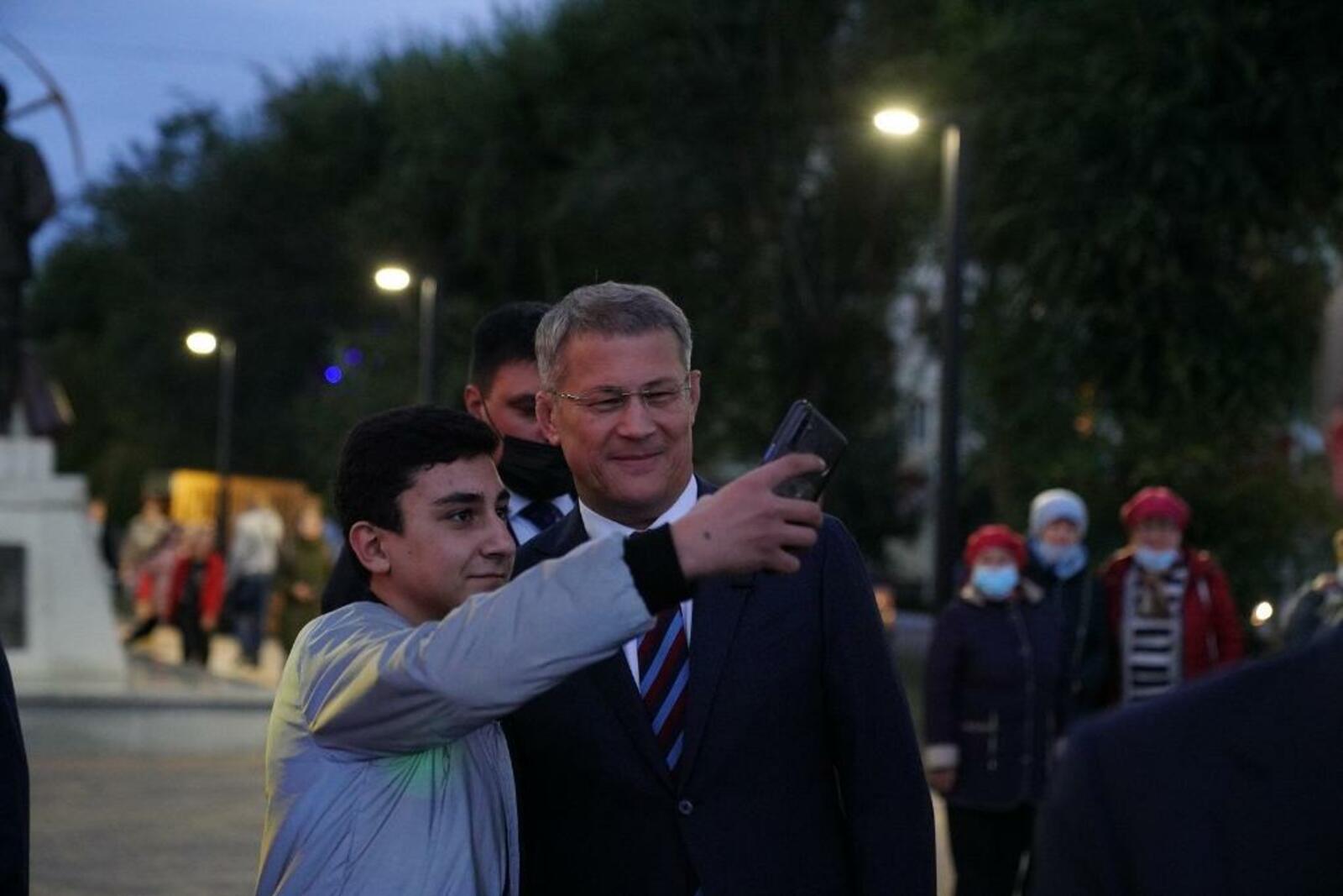 Олег Яровиков