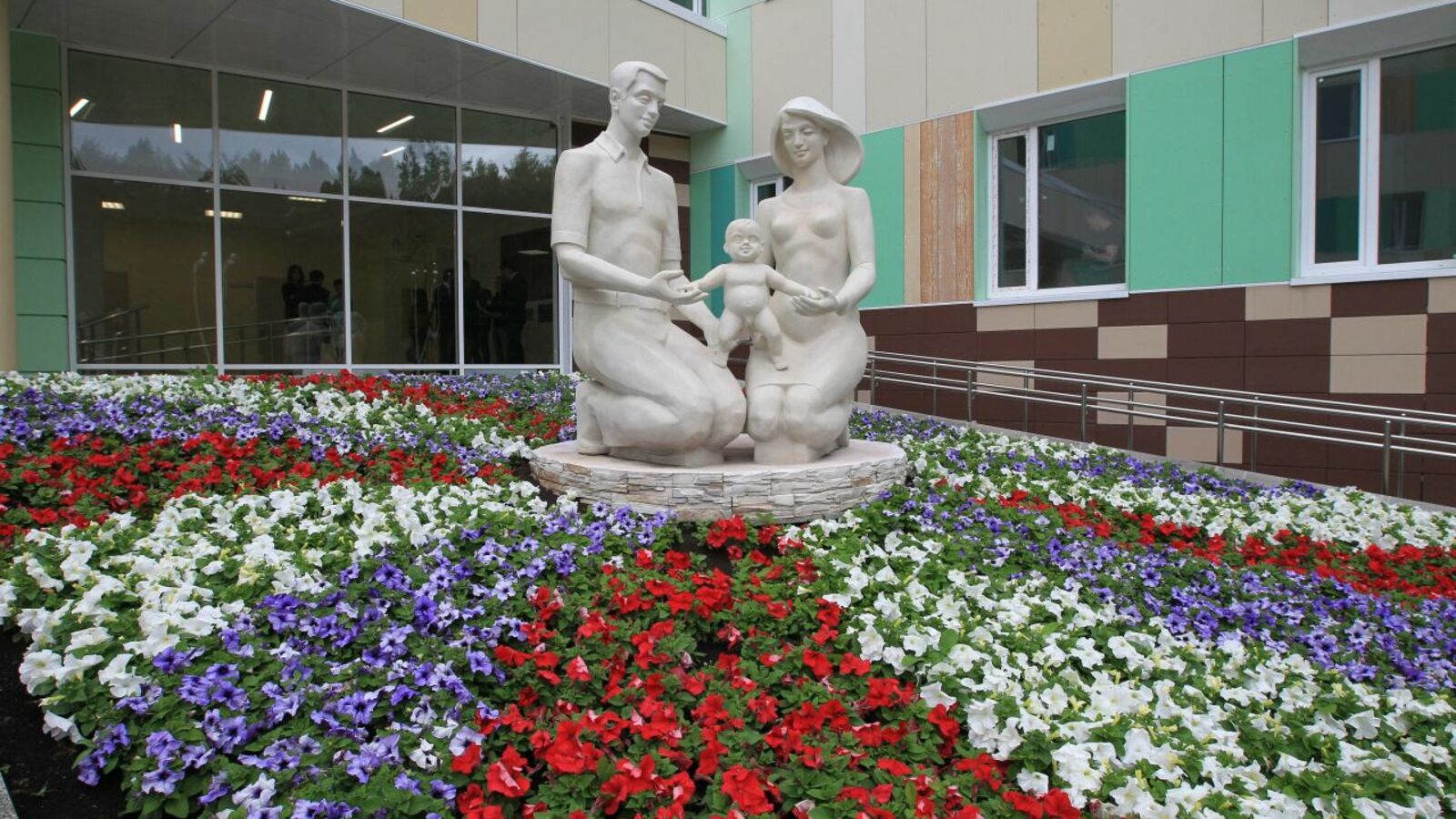 Олег Яровиков