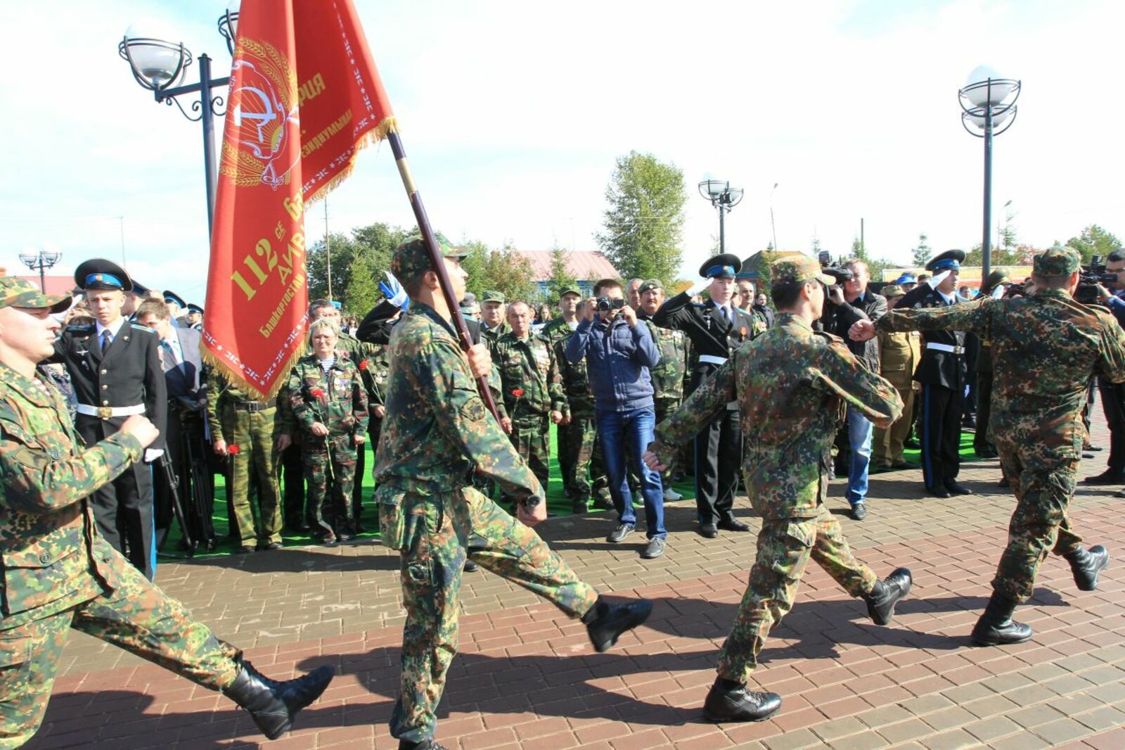 Олег Яровиков