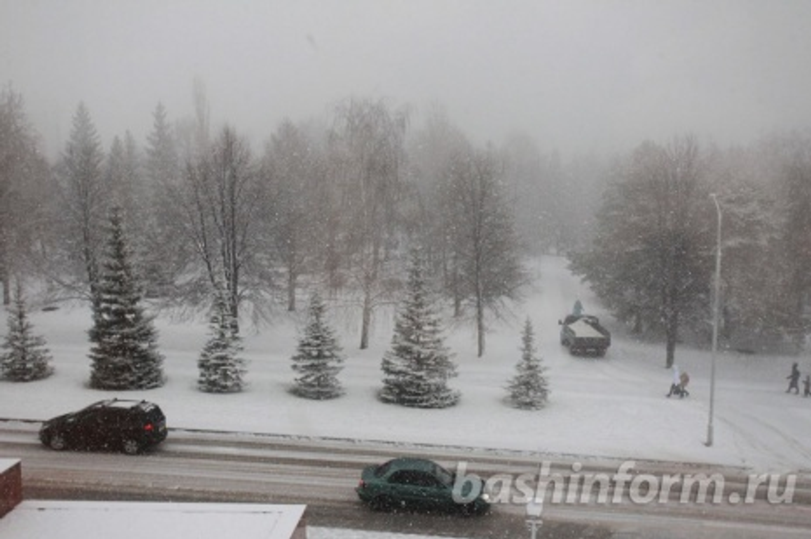 Олег Яровиков