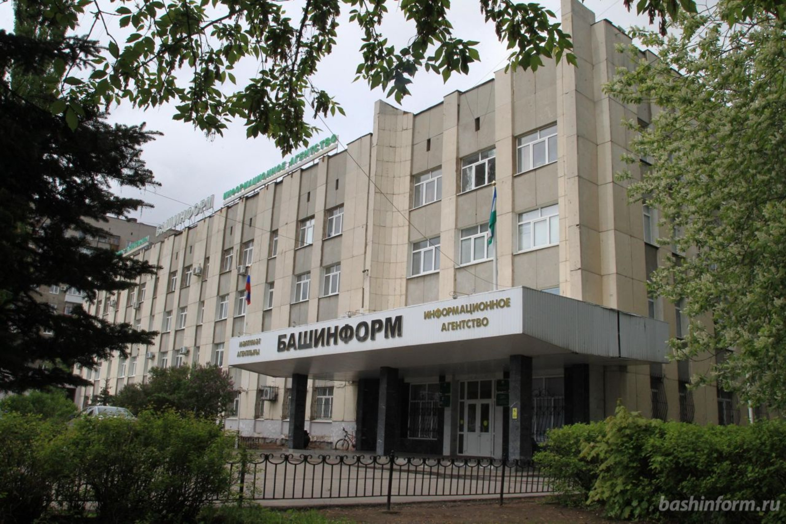 Олег Яровиков