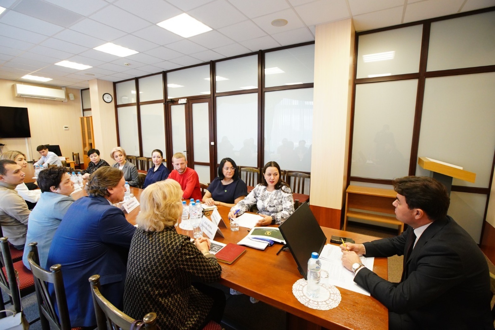 Олег Яровиков