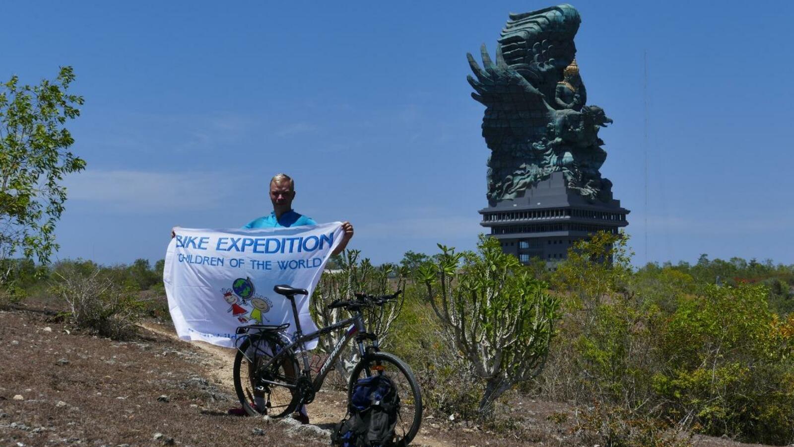 Антон Сазонов