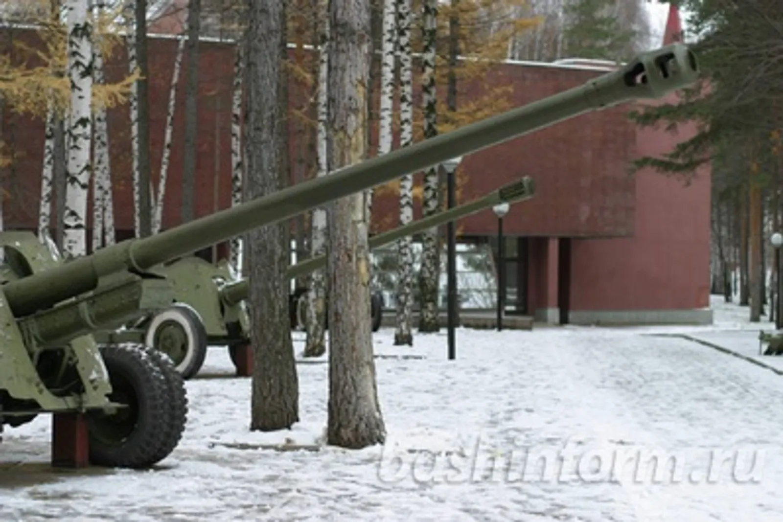 Олег Яровиков