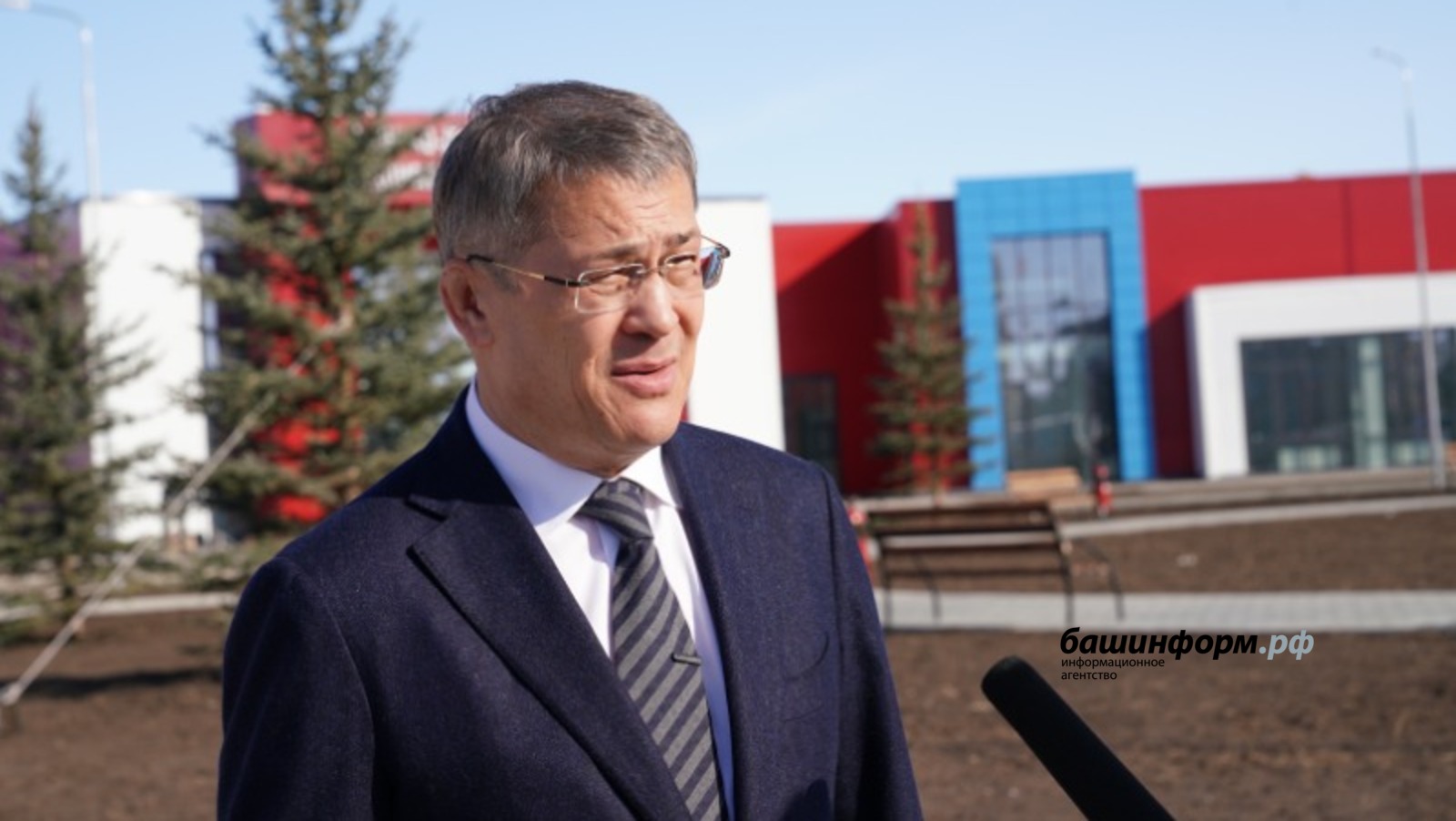 Олег Яровиков