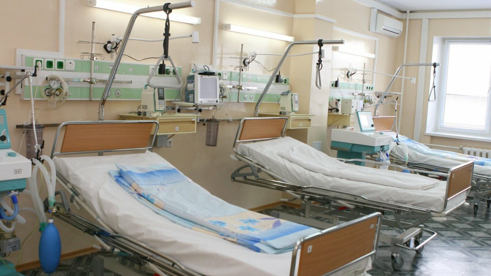 Олег Яровиков