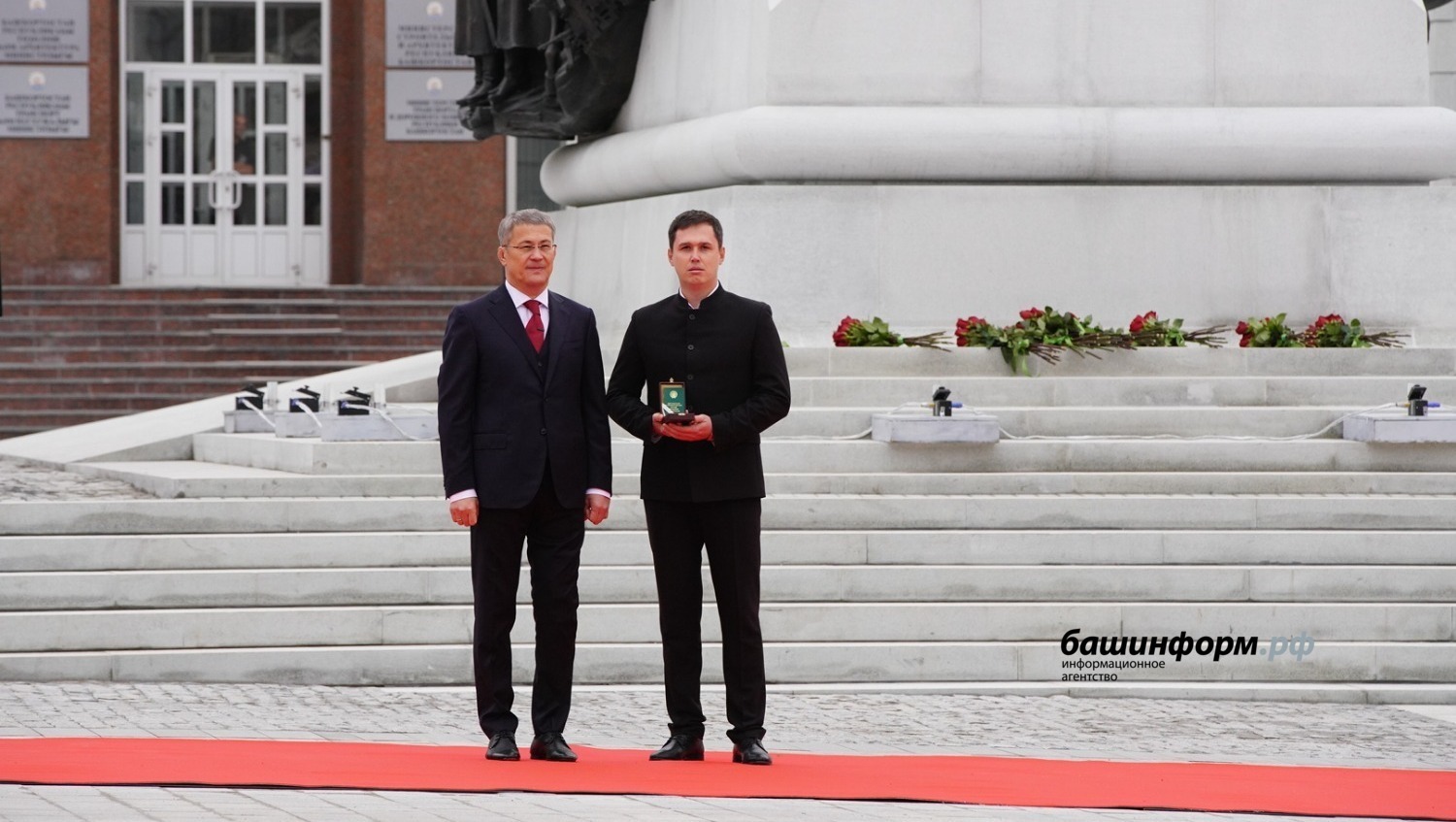 Олег Яровиков
