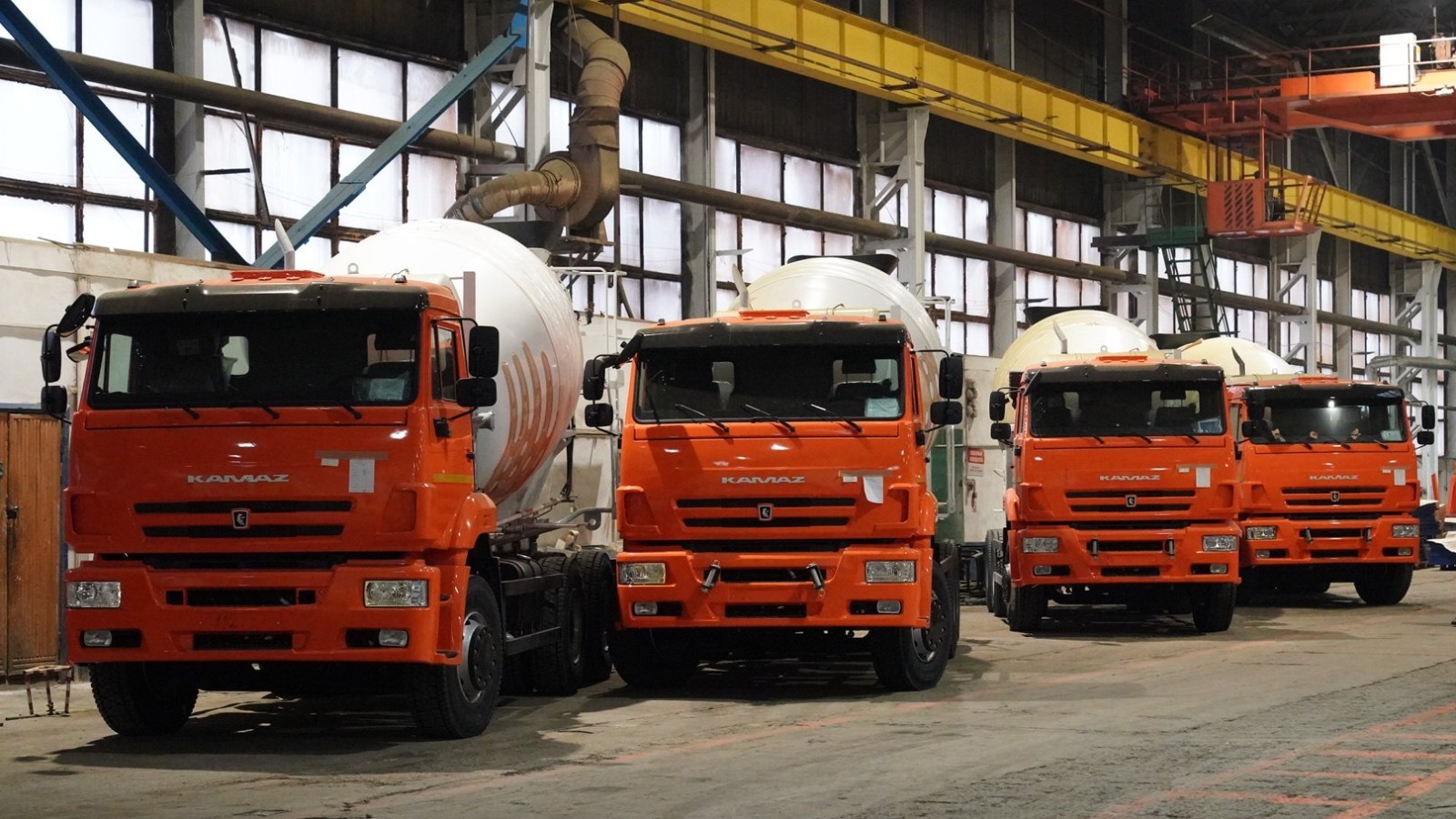 Олег  Яровиков