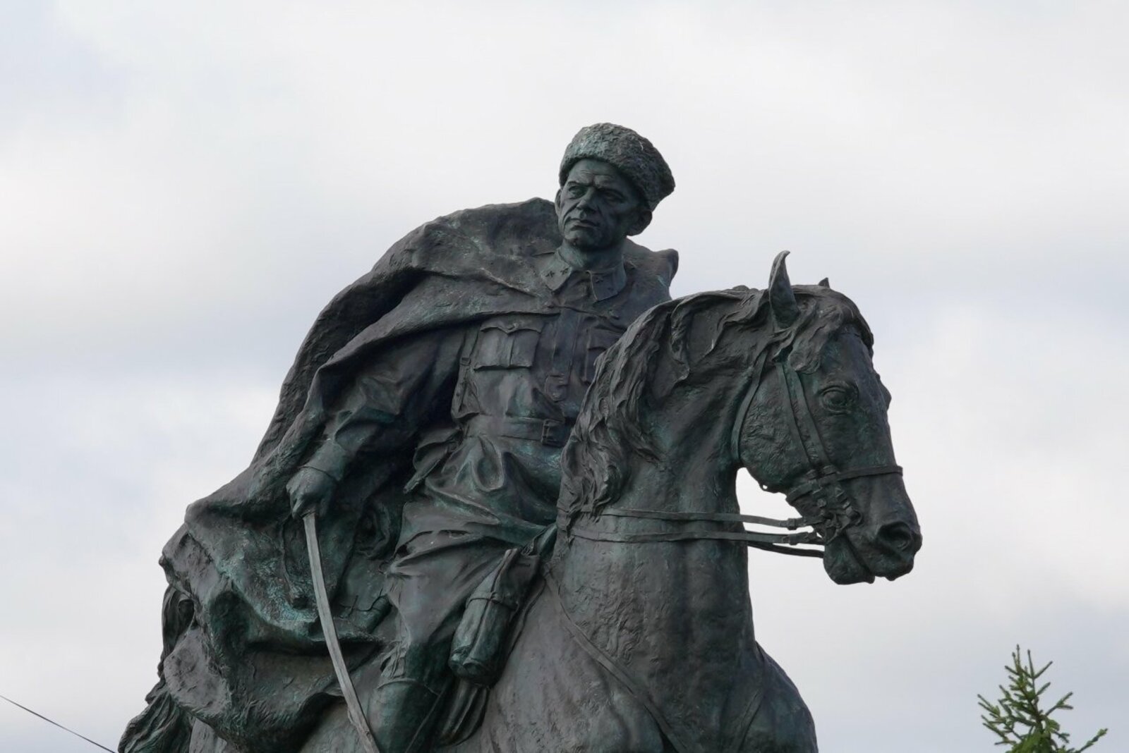 Олег Яровиков