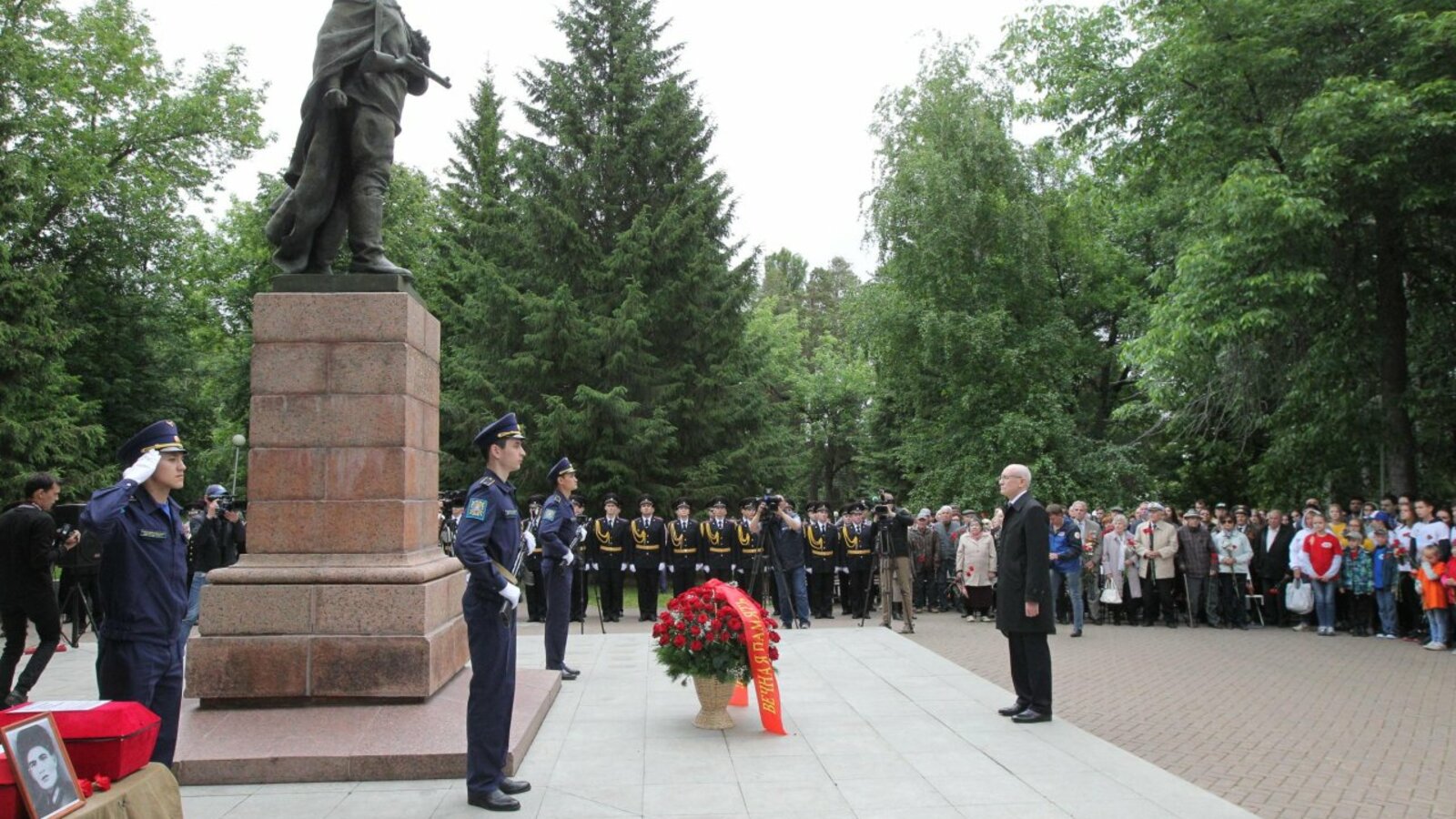 Олег Яровиков